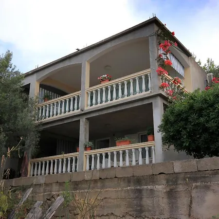 Apartment By The Sea Prigradica, Korcula - 9141 *